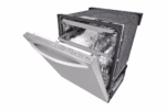 Top Control Smart?Dishwasher?with QuadWash - Image 3